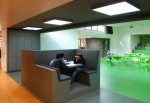 http://www.ontwerplab.nl/files/gimgs/th-36_tilburg-basisschool-vijfhoeven_web_160108_mh_werkmeubel.jpg